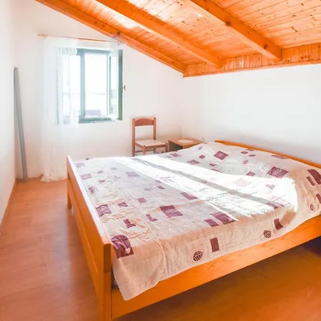 House Mirta * Dobropoljana
